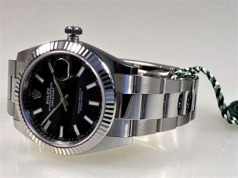 rolex datejust schwarzes zifferblatt gold|rolex datejust blätter.